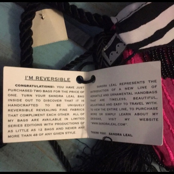 Sandra Leal Boho Reversible Small Crossbody Bag - Picture 7 of 10